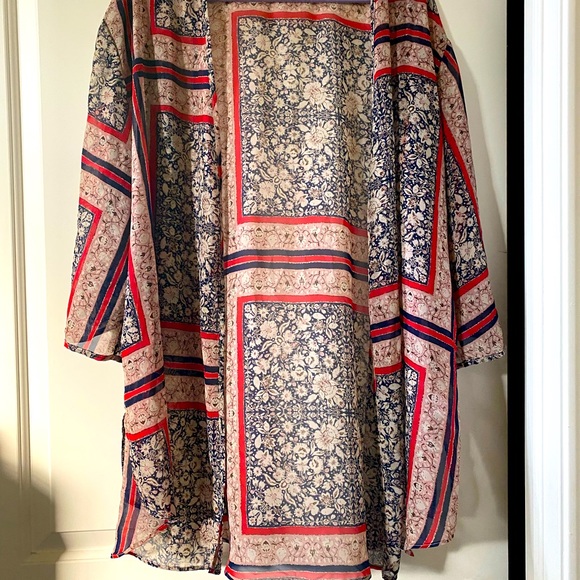 Maurices Other - 👘RED WHITE BLUE KIMONO👘